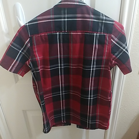 Shirt - Picture 4 of 4